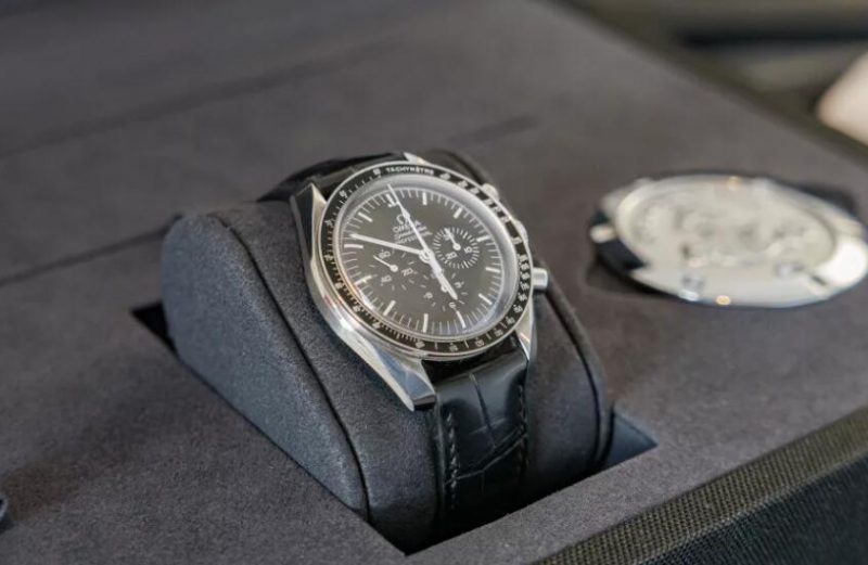 UK Swiss Luxury Replica Omega Speedmaster “Moonwatch” review: a year on the wrist